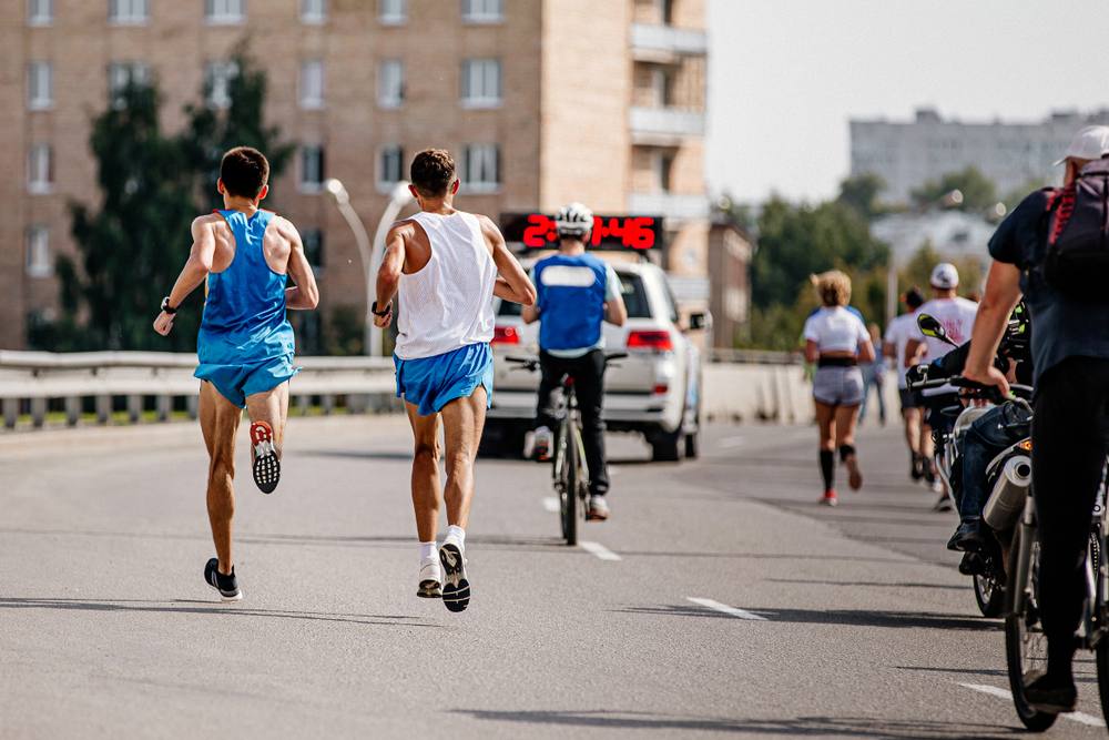 runners running for a marathon