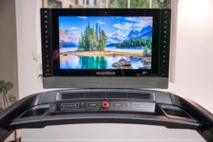 NordicTrack Commercial 2450 22-Inch Touchscreen